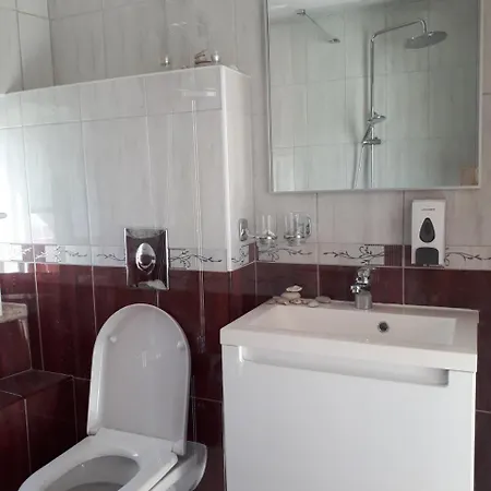 Πανσιόν Alexante Τρογκίρ